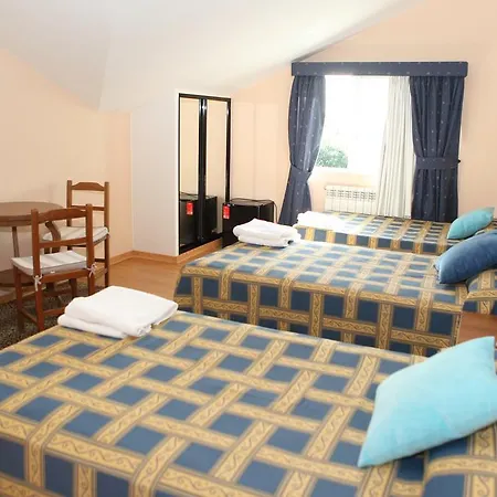 Santa Cruz 호텔 몬타오스